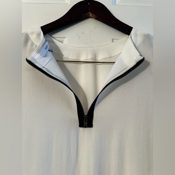 RO & DE White Blouse Red Black Sleeve Stripes Sz MED Elastic Cuffs Back Zipper - Picture 4 of 12